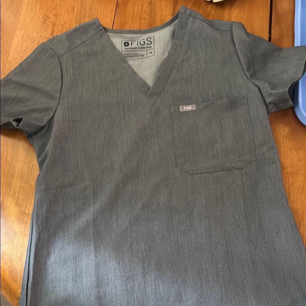 Figs Gray Short Sleeve Tee for Healthcare Professionals